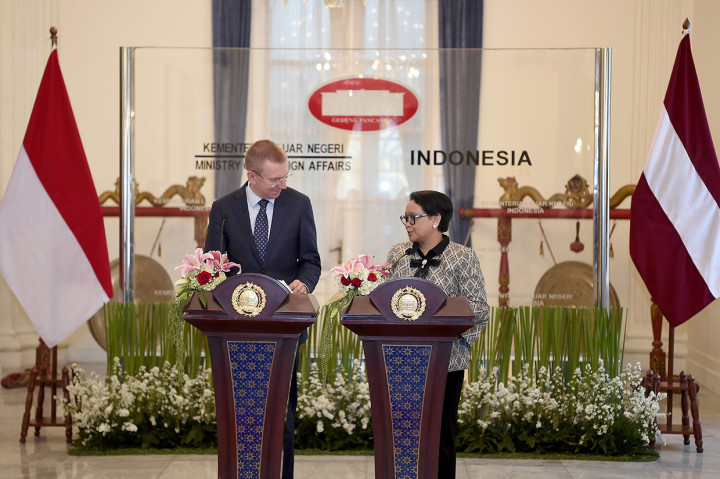 Dalam pernyataannya, Menlu Retno mengatakan bahwa trend perdagangan kedua negara cukup baik. Dimana adanya peningkatan.