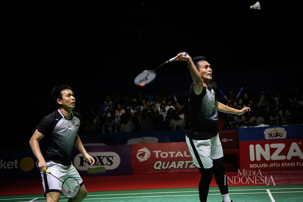 Pasangan yang dijuluki 'The Daddies' itu di partai puncak akan menghadapi pemenang antara ganda Indonesia Marcus Fernaldi Gideon/Kevin Sanjaya Sukamuljo melawan ganda Tiongkok Li Jun Hui/Liu Yu Chen.