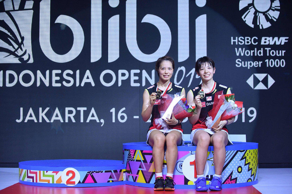 Fukushima/Hirota yang merupakan unggulan kedua pada turnamen level Super 1.000 itu menang dua gim ketat atas unggulan ketiga Jepang Misaki Matsutomo/Ayaka Takahashi, 21-16, 21-18 dalam waktu 51 menit.