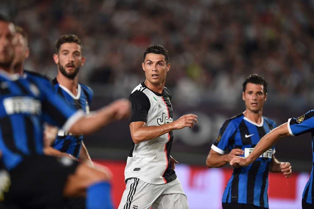 Juventus menaklukkan Inter Milan 4-3 (1-1) lewat adu penalti di Nanjing Olympic Sports Center Gymnasium.