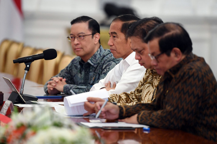 Pertemuan Jokowi dengan Hyundai Motors Group tersebut juga membahas teknologi otomotif masa depan, termasuk kendaraan listrik.