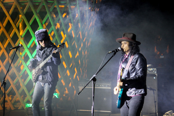 Grup musik Gugun Blues Shelter tampil dalam Jazz Gunung bromo 2019 di Jiwa Jawa Resort Probolinggo, Jawa Timur, Jumat, 26 Juli 2019. Grup musik yang telah mengeluarkan 10 album selama 15 tahun karirnya tersebut menyanyikan lagu-lagu andalannya seperti Love Your Life, Good Things Bad Things, Jangan Berkata Dalam Hati, Kandas, Mengejar Harapan. 