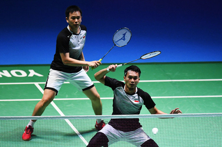 Kevin/Marcus menang setelah mengalahkan Mohammad Ahsan/Hendra Setiawan dengan skor 21-18 dan 23-21.