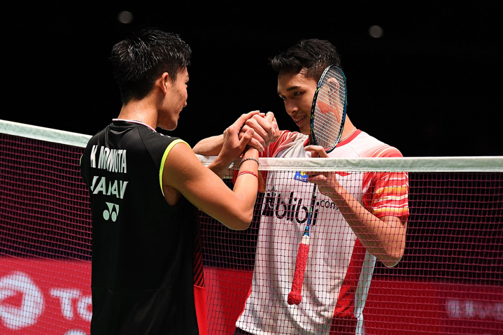 Jonatan Christie harus puas menjadi runner-up, setelah ditaklukkan Kento Momota dengan skor 16-21, 13-21.