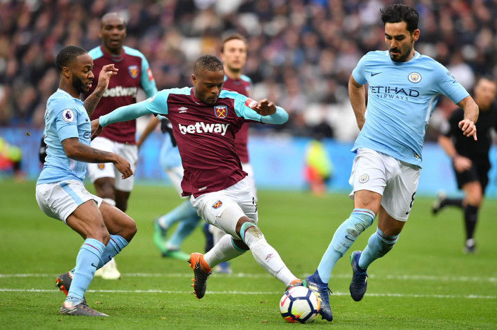 Pemain berusia 38 tahun tersebut memutuskan gantung sepatu setelah menyadari fisiknya sudah tidak kuat lagi untuk bersaing di level kompetitif. Dia akan melanjutkan karirnya sebagai pelatih.