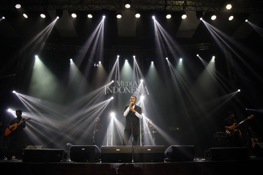Tulus mengaku pertunjukan tersebut menjadi pengobat rasa rindu kepada para penggemarnya sekaligus 'pemanasan' untuk konser delapan tahun berkarir dalam industri musik Indonesia.