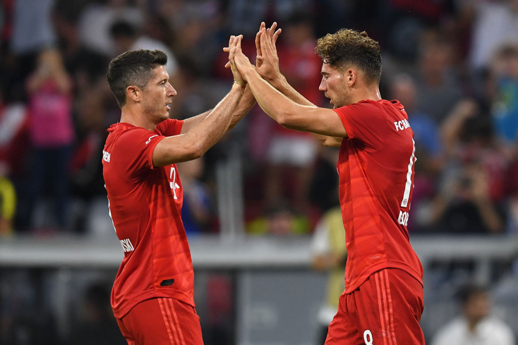 Leon Goretzka menggandakan keunggulan tuan rumah enam menit kemudian. Sepakan kaki kanannya meneruskan umpan tarik Kinsley Coman menjebol gawang Fenerbahce.