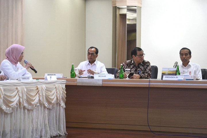 Dirut PLN Sripeni Inten Cahyani mengakui proses penanganan listrik mati yang melanda sejumlah wilayah Jawa Tengah, Jawa Barat, DKI Jakarta, hingga Banten berjalan lambat. Dia pun menyampaikan permohonan maaf terkait peristiwa pemadaman listrik pada Minggu kemarin.