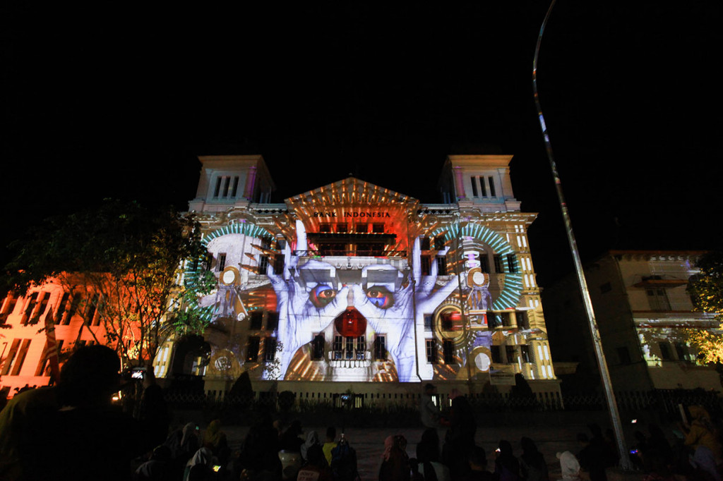 Pada penutupan Sumonar 2019 tersebut, menampilkan video mapping karya Sany Budiman/Eureca Indonesia, Chiefy Pratama/Next, S.Wibowo/VJRI, RPTV, Isha Hening x Iga Massardi, JVMP x Febrianto Tri Kurniawan, LZY Visual, Furyco, Uvisual, Raymond Nogueira/Rampages (Macau), dan JVMP all stars.