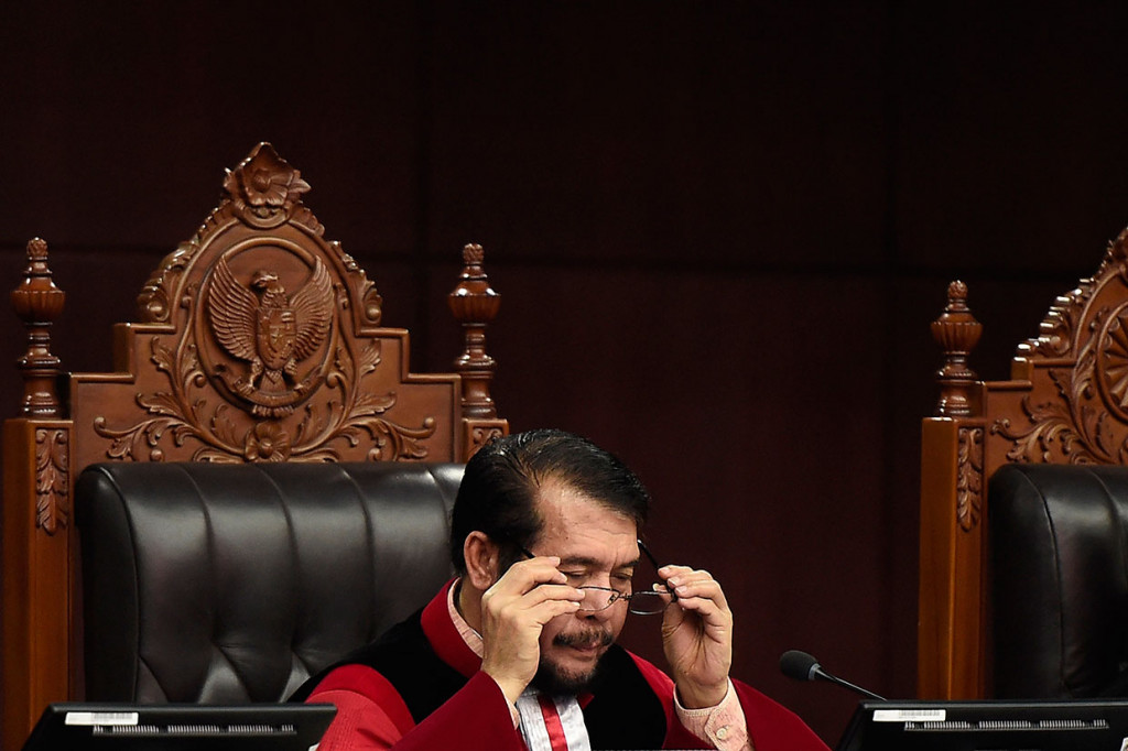 Ketua Mahkamah Konstitusi (MK) Anwar Usman memimpin sidang putusan akhir untuk perkara sengketa hasil Pemilu Legislatif 2019 di Ruang Sidang Pleno Gedung MK, Jakarta, Jumat, 9 Agustus 2019. 