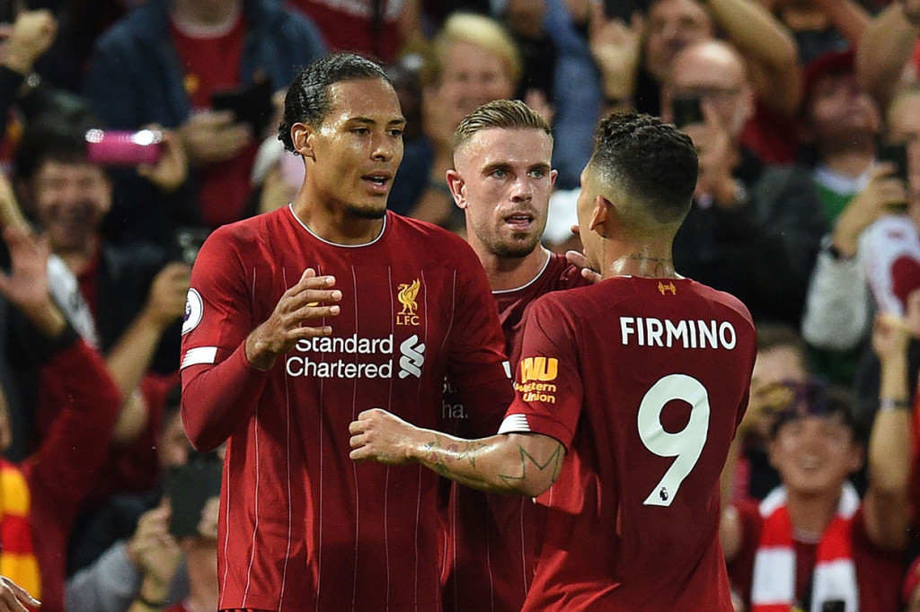 Pada menit ke-30 Virgil van Dijk menambah keunggulan Liverpool menjadi 3-0 lewat tandukan menyambut sepak pojok Mohamed Salah.