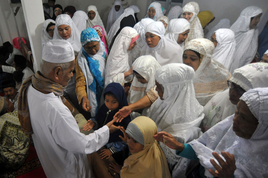 Tarekat Naqsabandiyah menetapkan Iduladha 10 Zulhijah 1440 Hijriyah berdasarkan metode hisab munjid, yakni pada Sabtu, 10 Agustus 2019, atau sehari lebih awal dari ketetapan pemerintah.