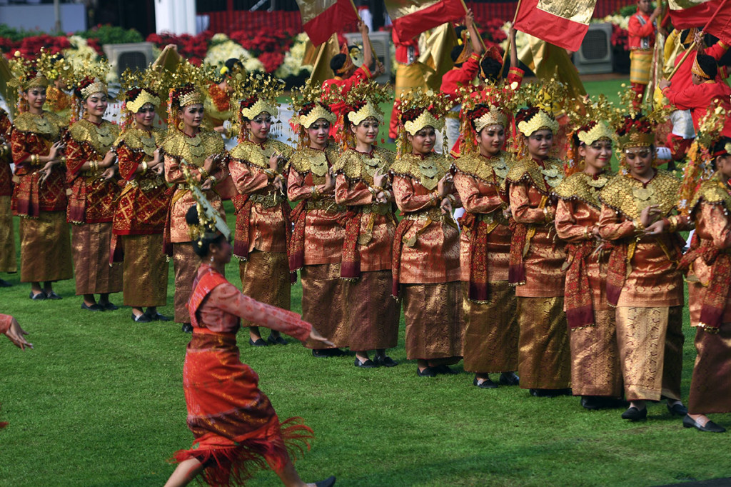 Upacara Peringatan Detik-Detik Proklamasi Kemerdekaan Indonesia ke-74 Tahun 2019 di Istana Merdeka juga dimeriahkan dengan tarian adat dari berbagai daerah.