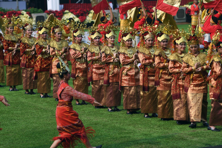 Upacara Peringatan Detik-Detik Proklamasi Kemerdekaan Indonesia ke-74 Tahun 2019 di Istana Merdeka juga dimeriahkan dengan tarian adat dari berbagai daerah.