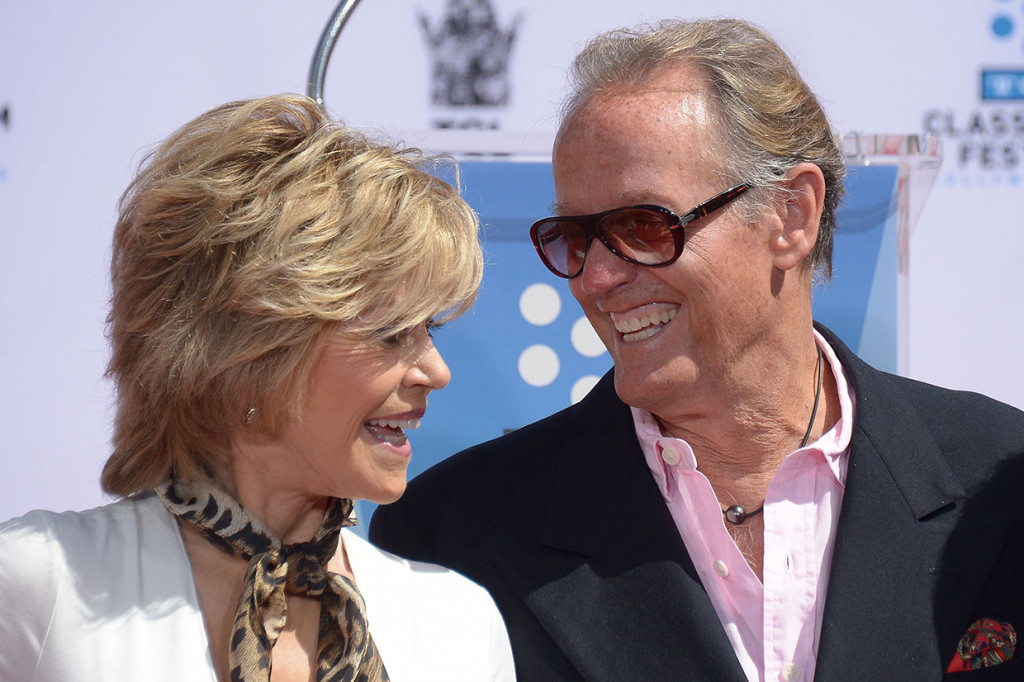 Fonda merupakan saudara aktivis dan aktris AS Jane, dan putra aktor Henry. Ia ikut menulis dan memproduksi 'Easy Rider', di mana ia tampil bersama sutradara Dennis Hopper dan Jack Nicholson.