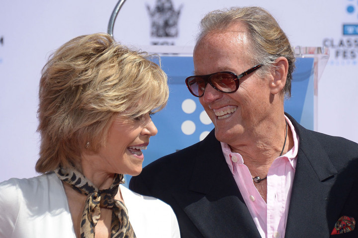 Fonda merupakan saudara aktivis dan aktris AS Jane, dan putra aktor Henry. Ia ikut menulis dan memproduksi 'Easy Rider', di mana ia tampil bersama sutradara Dennis Hopper dan Jack Nicholson.