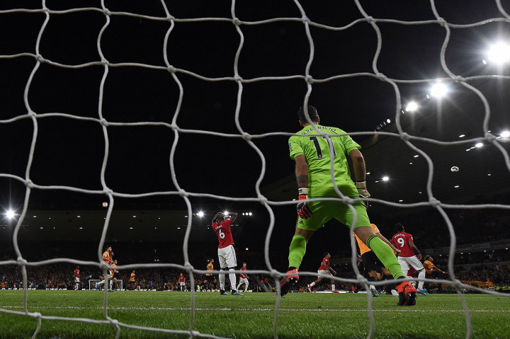 Paul Pogba meratapi kegagalan menjalankan tugasnya sebagai algojo.