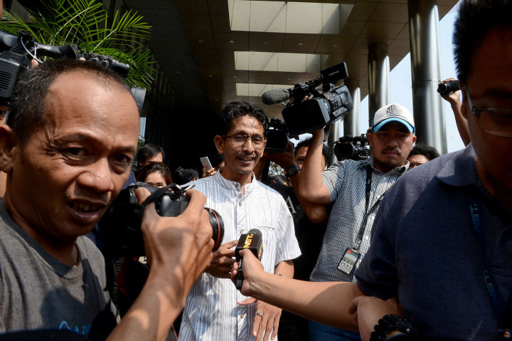 Ia mengaku bukan menjadi bagian dari pansus Rencana Detil Tata Ruang (RDTR) Pemkab Bekasi terkait proyek Meikarta. Ia hanya bertugas memperkenalkan Waras dengan Kabid Penataan Ruang Dinas PUPR Pemkab Bekasi Neneng Rahmi Nurlaili yang telah menjadi terpidana dalam kasus tersebut. 