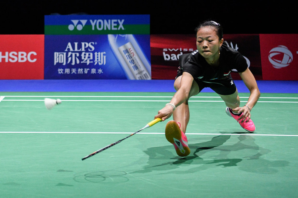 Fitriani melaju ke babak kedua setelah mengalahkan pebulu tangkis Jerman Yvonne Li dua set langsung dengan skor 21-14, 21-12.
