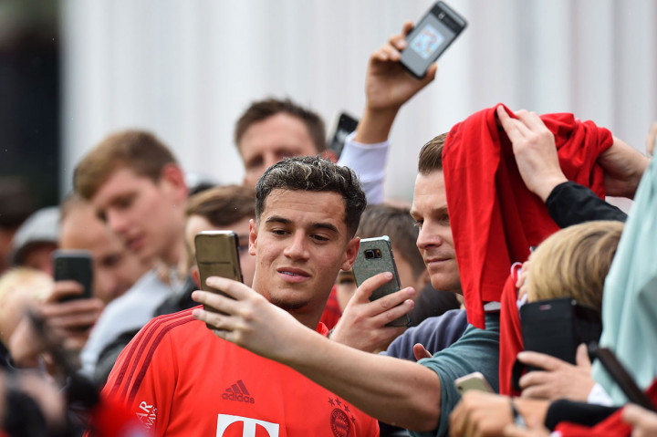 Mantan gelandang Barcelona tersebut telah resmi memperkuat Muenchen dengan status pinjaman satu tahun, dengan opsi pembelian di akhir musim. 