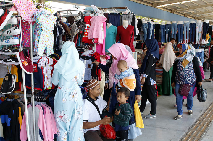 Mahkamah Agung (MA) mengabulkan sebagian gugatan kader PSI yang juga anggota DPRD DKI terpilih periode 2019-2024, William Aditya Sarana dan Zico Leonard, melawan Gubernur DKI Jakarta Anies Baswedan soal penutupan trotoar Tanah Abang. MI/Bary Fathahilah