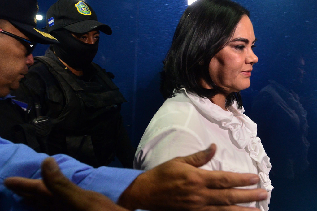 Tindak pidana ini terjadi antara tahun 2010 hingga tahun 2014, saat suami Bonilla, Porfirio Lobo masih menjabat sebagai Presiden Honduras, salah satu negara di kawasan Amerika Tengah. 