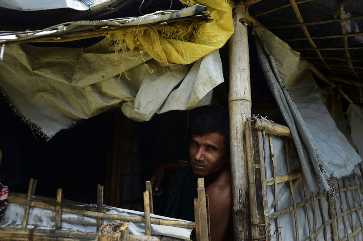 Para pengungsi telah menolak kembali karena takut akan mengalami kekerasan lagi, walaupun penguasa Myanmar mengatakan mereka siap menerima siapa saja yang kembali.
