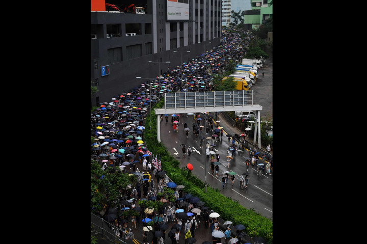 Sudah tiga bulan demo terjadi di jalanan dan sejumlah fasilitas publik di Hong Kong untuk menentang rencana ekstradisi Tiongkok, yang berkembang menjadi gerakan pro-demokrasi. Afp Photo/Lilian Suwanrumpha