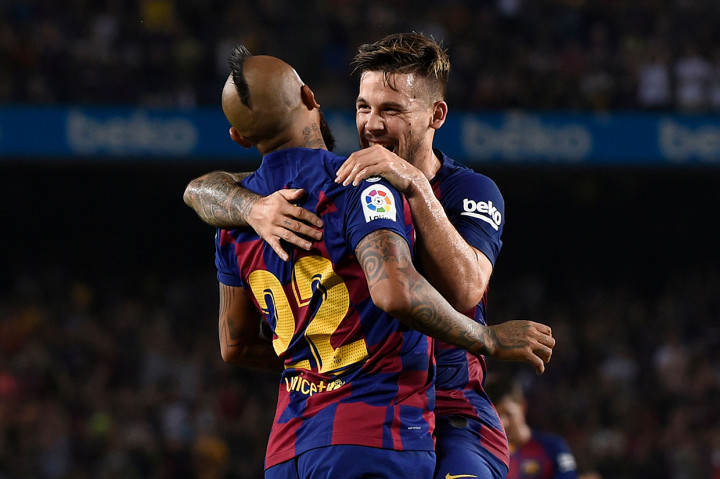 Enam menit berselang, giliran Carles Perez yang menempatkan namanya di papan skor dan membuat Barcelona unggul 3-1. 