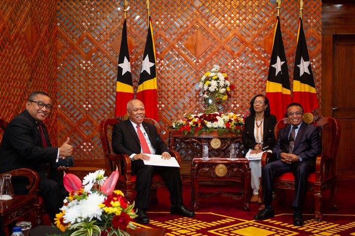 Menteri Basuki juga menyampaikan pesan dari Presiden Jokowi agar Indonesia dan Timor Leste dapat terus meningkatkan kerjasama di berbagai bidang pada tahun-tahun mendatang.
 