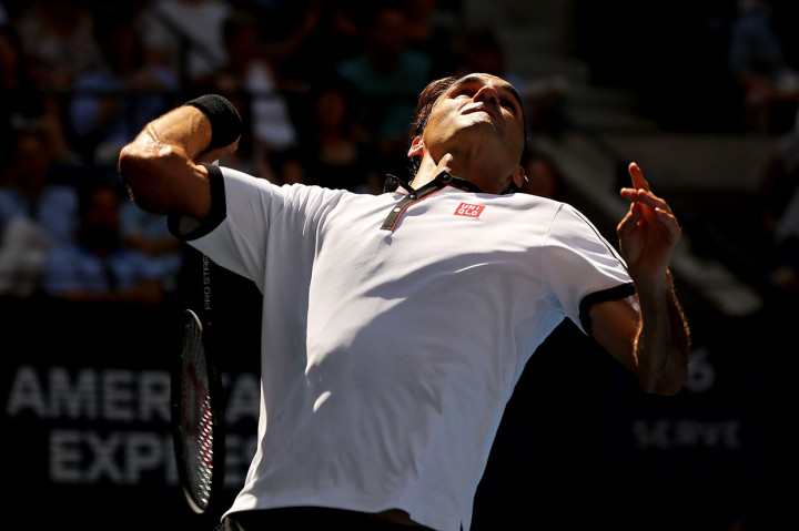 Petenis peringkat tiga dunia ini hanya membutuhkan waktu satu jam dan 19 menit untuk melaju, meluncurkan 48 winners, termasuk 10 ace. Selain itu, Federer memenangkan 80 persen poin servis pertama dan 70 persen pada servis keduanya.