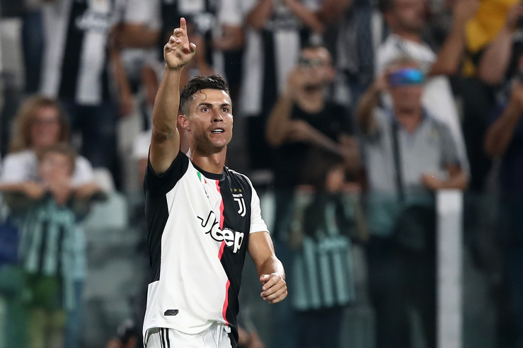 Babak kedua digelar, Juventus sempat di atas angin pada menit ke-62. Ronaldo mencetak gol ketiga Si Nyonya Tua. Afp Photo/Isabella Bonotto
