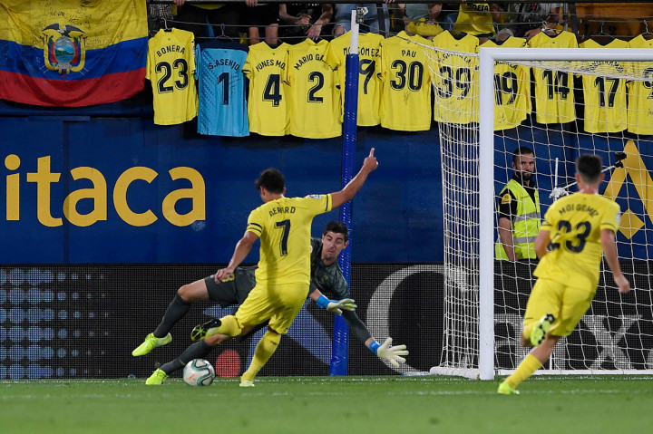 Villarreal unggul terlebih dahulu lewat gol Gerard Moreno di menit ke-12. 