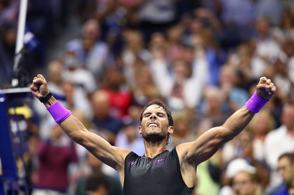 Petenis Spanyol Rafael Nadal melakukan selebrasi usai memestikan diri melangkah ke babak perempat final turnamen US Open, Selasa, 3 September 2019 WIB.