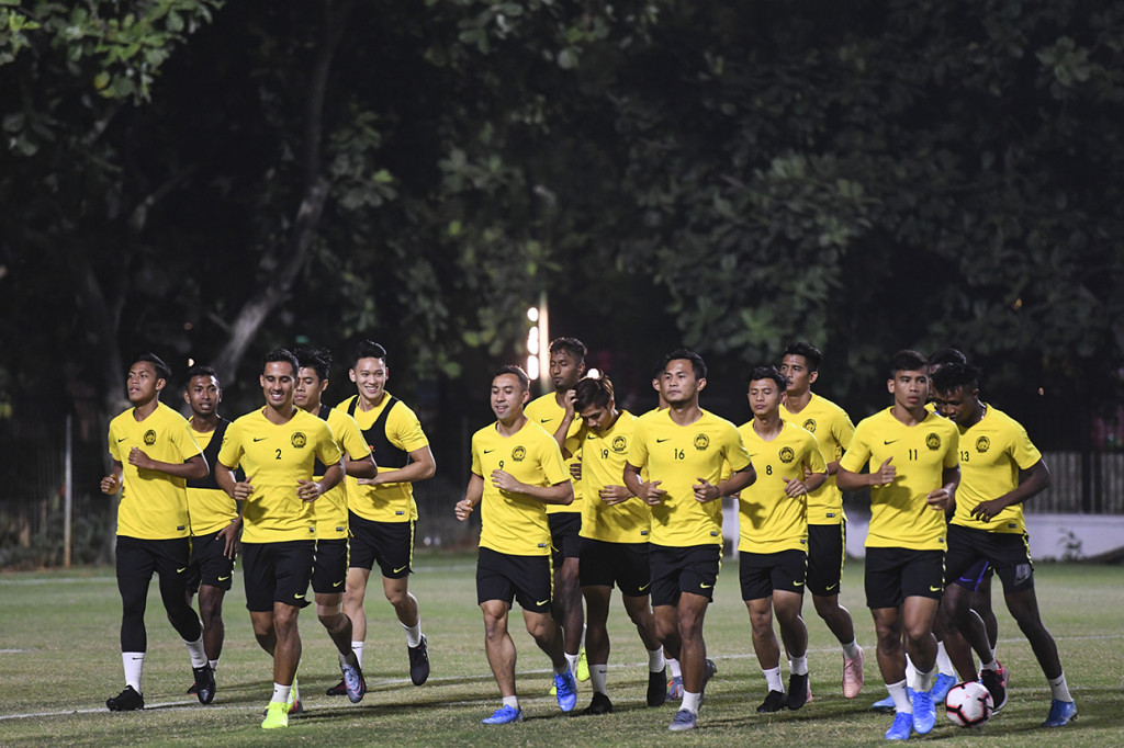 Sementara itu, Timnas Malaysia juga menggelar laihan di tempat yang sama pada malam harinya.
