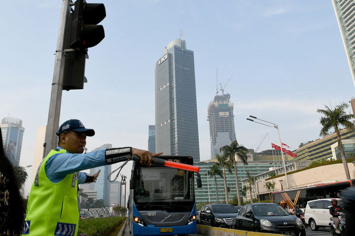 Sebagai bentuk apresiasi PT TransJakarta terhadap pelanggan dalam Hari Pelanggan Nasional 2019 yang jatuh pada Rabu, 4 September 2019, Direktur Utama TransJakarta turun langsung melayani pelanggan dengan menjadi petugas di lapangan.
