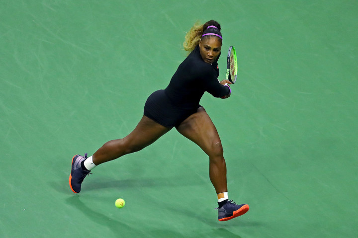 Aksi petenis AS Serena Williams saat melawan petenis Tiongkok Wang Qiang di perempat final US Open, Rabu, 4 September 2019 WIB.