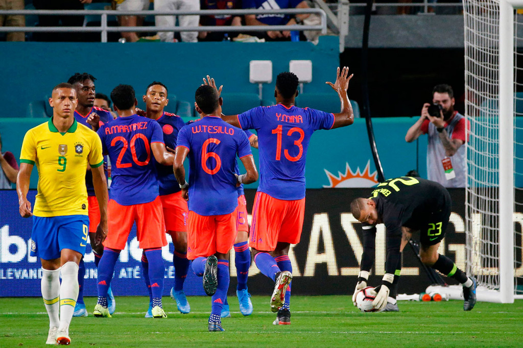 Namun Kolombia berhasil menyamakan kedudukan dan bahkan berbalik unggul lewat dua gol Luis Muriel pada menit ke-25 (penalti) dan menit ke-34.