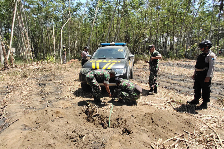 Kepala Dinas Penerangan TNI AU Marsekal Pertama Fajar 'Red Wolf' Adriyanto menyatakan bom latih P100 itu tidak ada bahan peledaknya. 