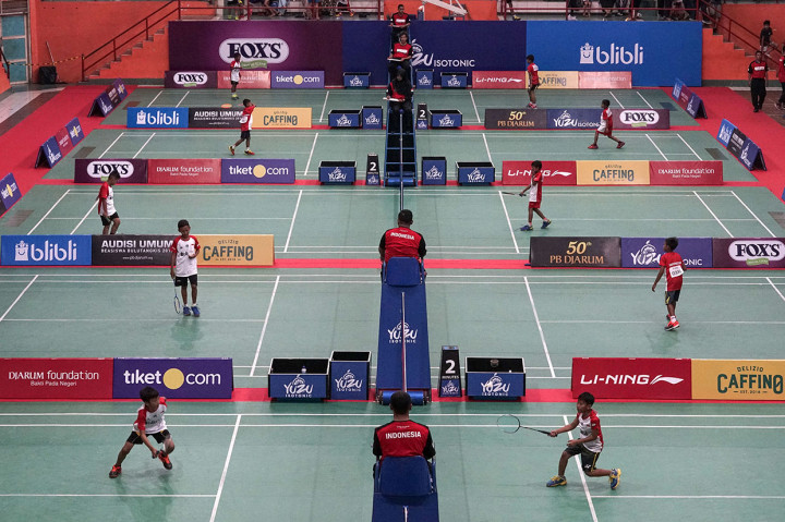 Sejumlah anak mengikuti Audisi Umum Beasiswa Bulu Tangkis 2019 PB Djarum di GOR Satria Purwokerto, Banyumas, Jawa Tengah.