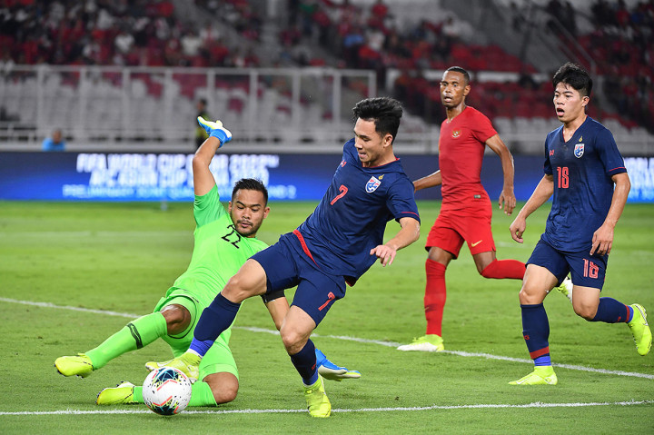 Supachok Sarachat menjadi bintang di pertandingan ini. Pemain bernomor punggung 7 ini menjebol gawang Andritany Ardhiyasa dua gol (menit ke-55 dan 73). Sementara satu gol Thailand datang dari Theerathon Bunmathan melalui titik penalti di menit ke-65.