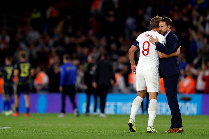 Skor 5-3 bertahan hingga laga usai, membuat Inggris kukuh di puncak klasemen Grup A dengan 12 poin, sementara Kosovo di urutan ketiga dengan 8 poin.