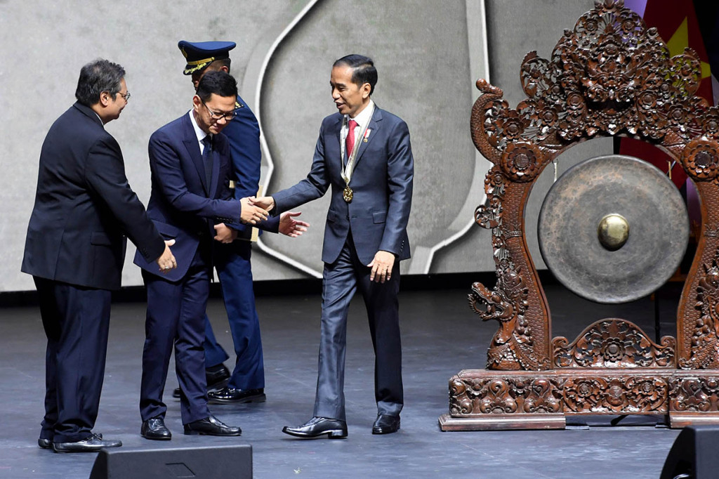 Presiden Joko Widodo membuka Konferensi Organisasi Insinyur se-ASEAN ke-37 (CAFEO37). Lebih dari 1.000 insinyur se-ASEAN hadir di JIEXPO Convention Centre and Theatre, Kemayoran, Jakarta Pusat.