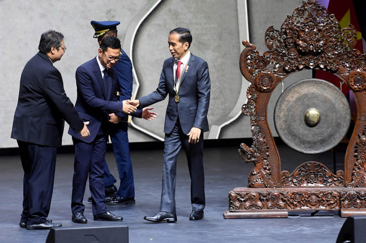 Presiden Joko Widodo membuka Konferensi Organisasi Insinyur se-ASEAN ke-37 (CAFEO37). Lebih dari 1.000 insinyur se-ASEAN hadir di JIEXPO Convention Centre and Theatre, Kemayoran, Jakarta Pusat.