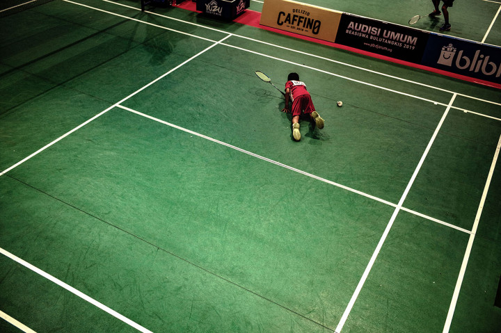 Semangat tinggi ditunjukkan dengan jelas oleh para pebulutangkis cilik ini. Mereka rela menunggu hingga malam untuk mendapat giliran bertanding, atau berlatih dan terus mencoba berkali-kali meski telah beberapa kali gagal menembus final. Bahkan ada yang jauh-jauh datang dari Papua untuk mengikuti audisi, demi mampu meretas jalan untuk mewujudkan mimpi.