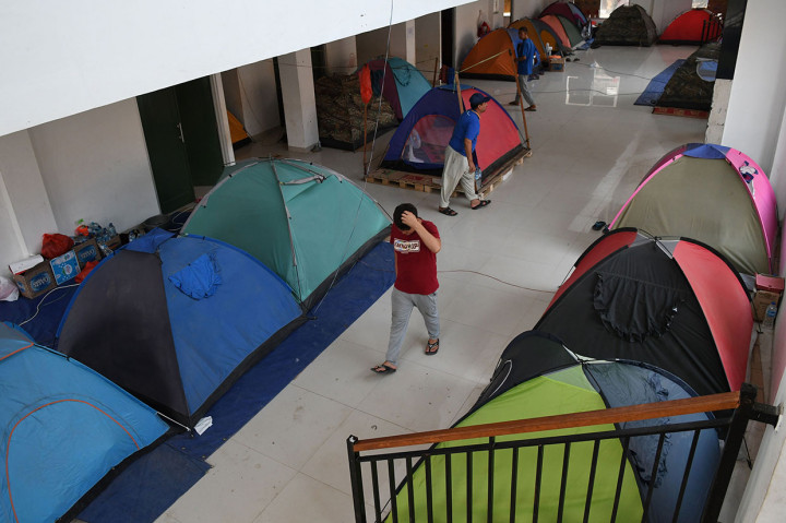 Para pencari suaka tersebut kembali lagi ke Kalideres diduga karena mendengar pernyataan Wapres Jusuf Kalla yang meminta Kementerian Sosial mencarikan tempat untuk mereka.