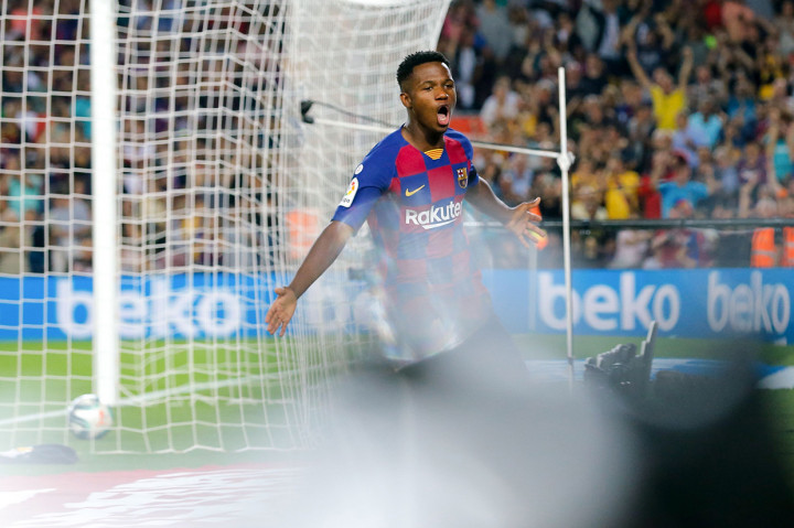 Barcelona unggul cepat lewat gol Ansu Fati di menit kedua. 

