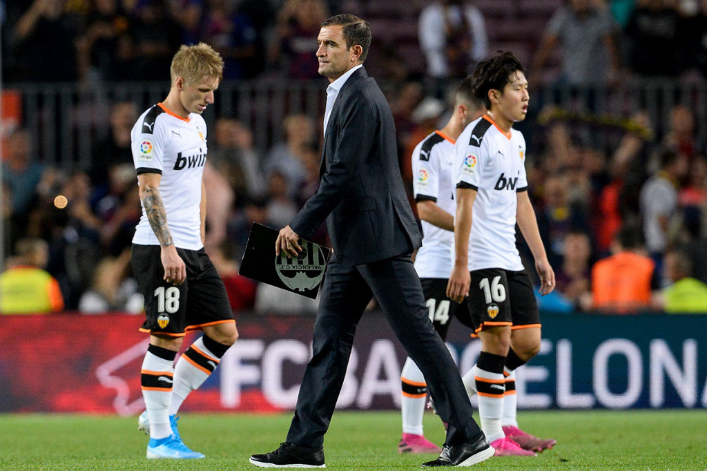 Valencia lantas mendapatkan gol hiburan di masa injury time lewat Maxi Gomez.
