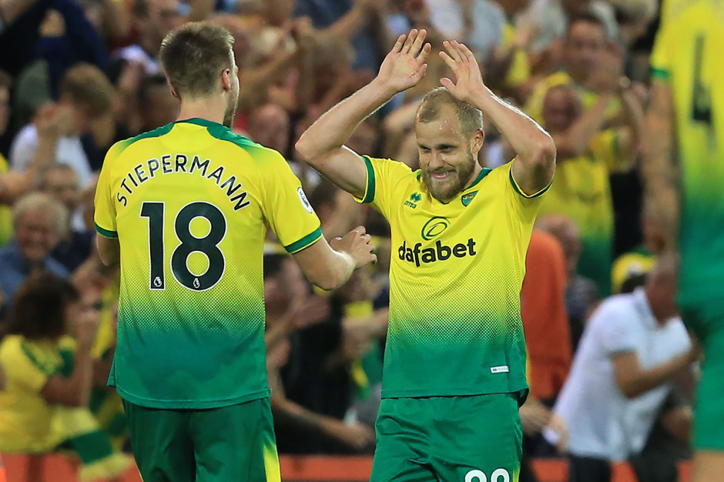 Di awal babak kedua, Teemu Pukki menambah keunggulan Norwich. 

