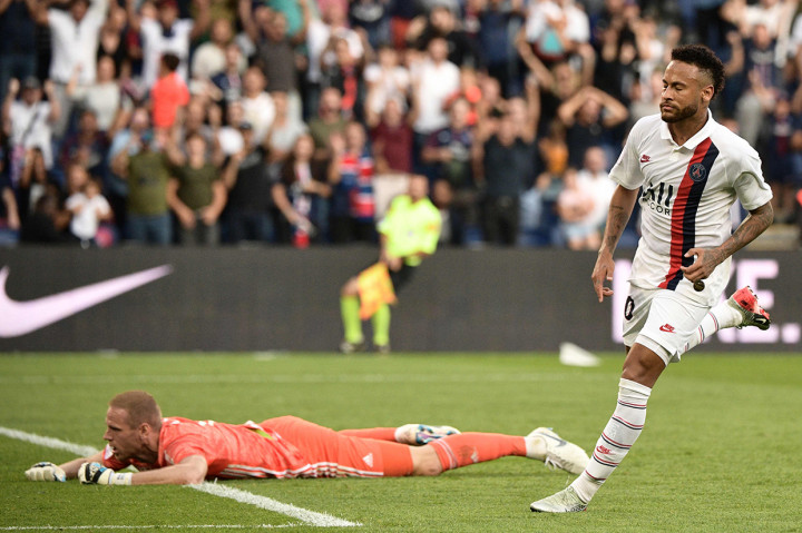 Gol tersebut dicetak Neymar pada masa injury time dengan menyambut umpan silang Abdou Diallo.